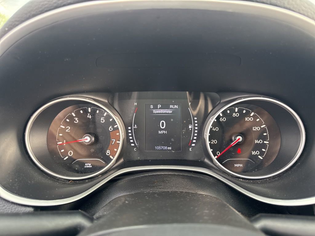 Used 2020 Jeep Compass Latitude w/ Cold Weather Group AWD/4WD image 13