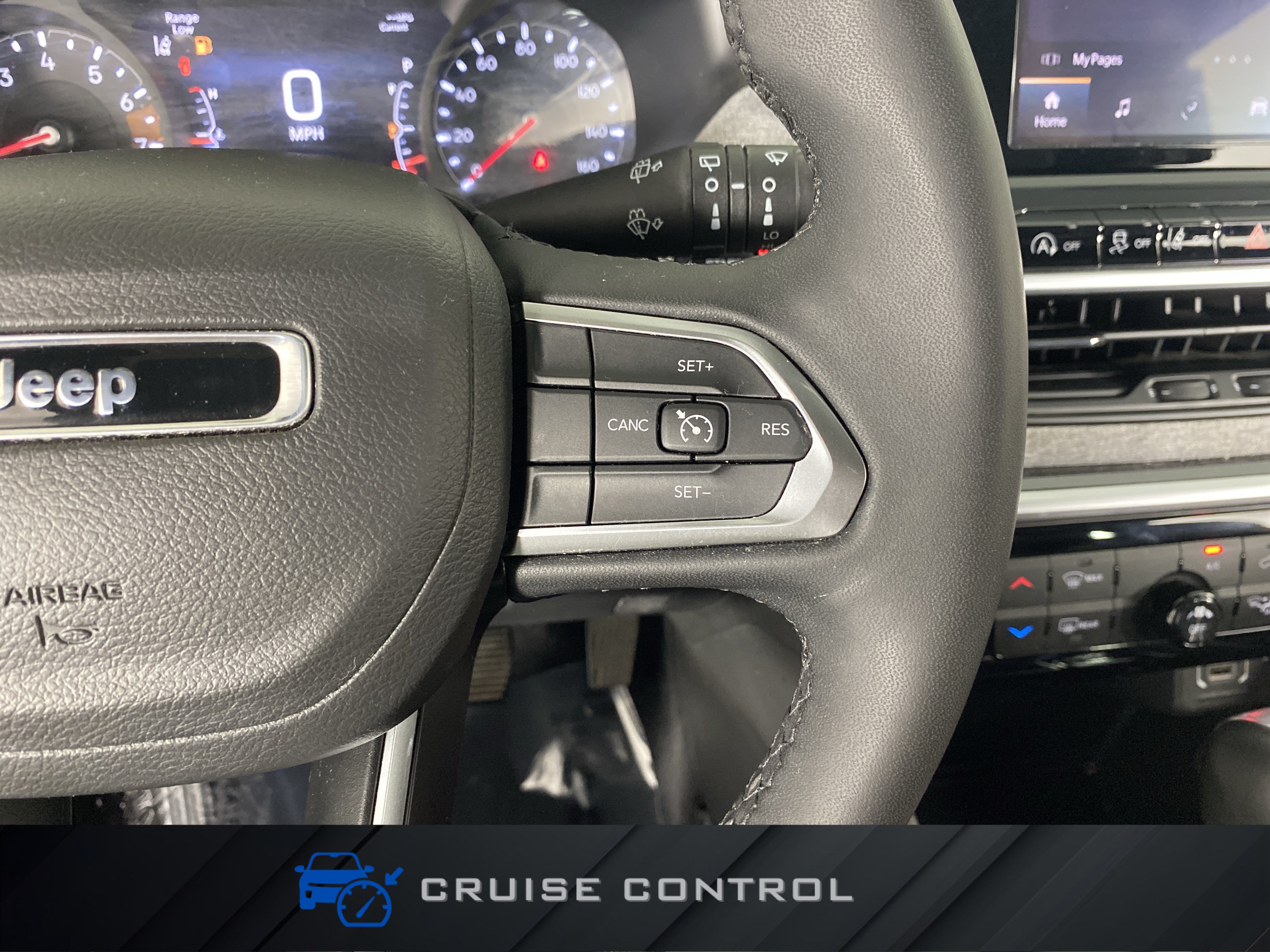 Used 2025 Jeep Compass Latitude AWD/4WD image 23