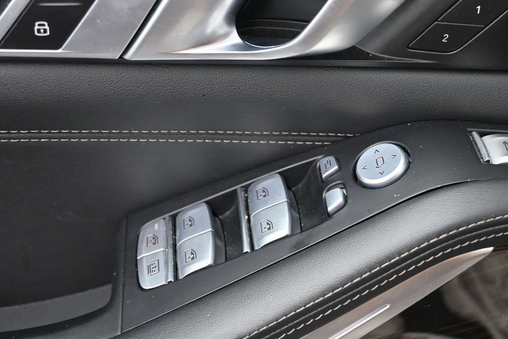 Used 2025 BMW X7 xDrive40i AWD/4WD image 11