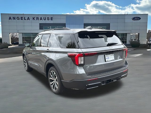 New 2027 Ford Explorer ST-Line RWD image 6