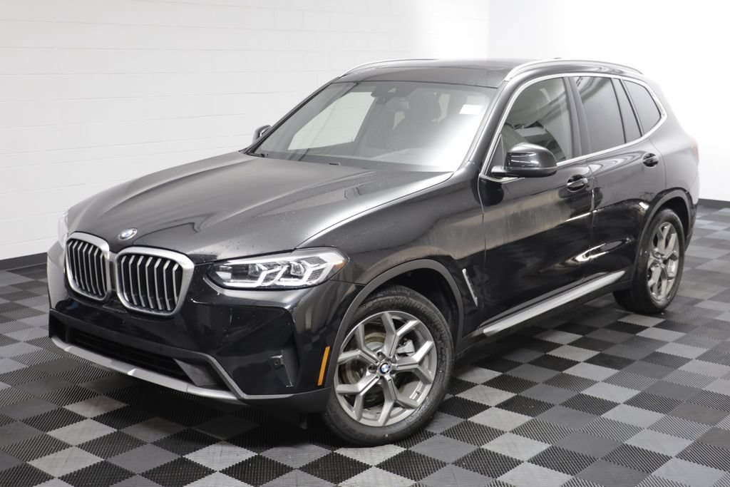 Used 2022 BMW X3 xDrive30i AWD/4WD image 2
