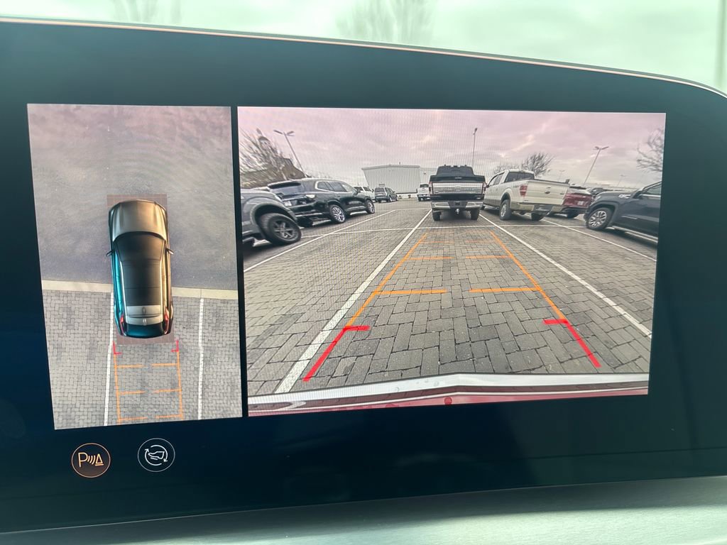 New 2025 Cadillac Lyriq Premium Luxury w/ LPO, Floor Liner Package image 33