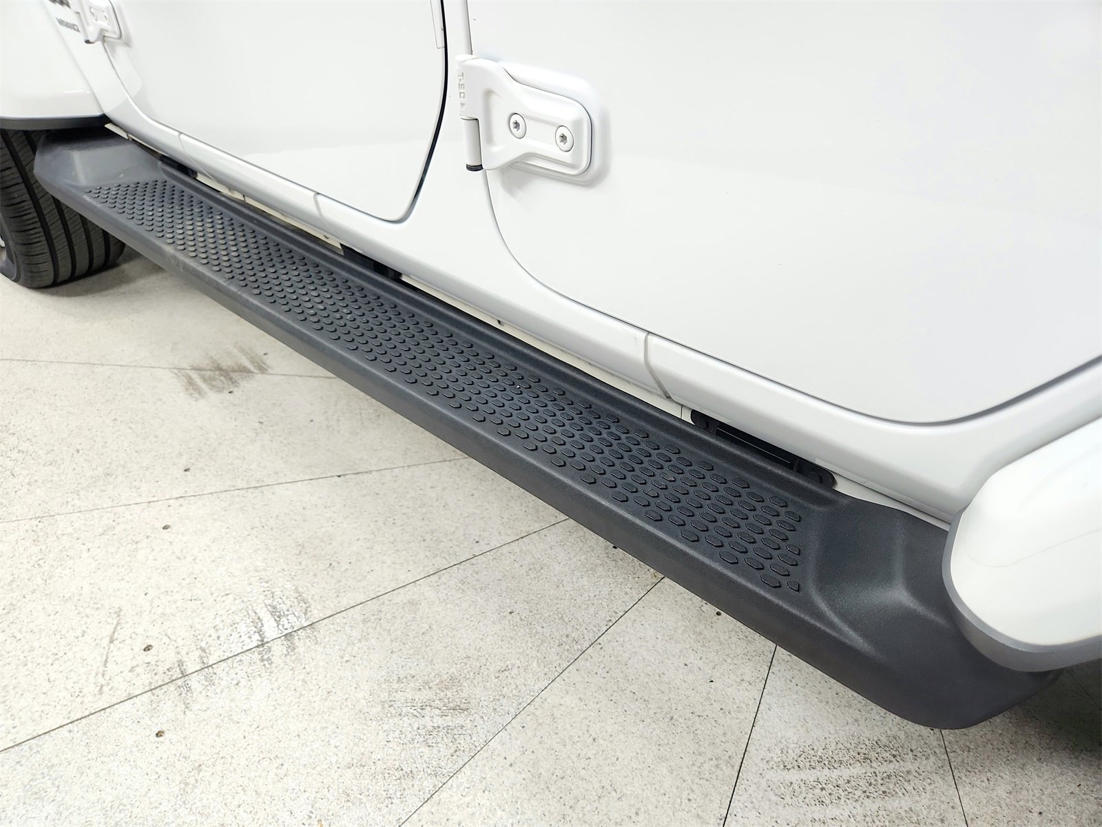 Used 2023 Jeep Wrangler Altitude image 48