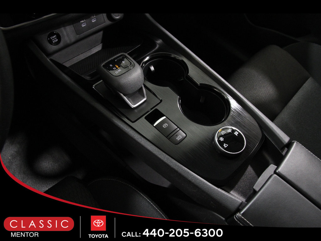 Used 2024 Nissan Rogue SV AWD/4WD image 13