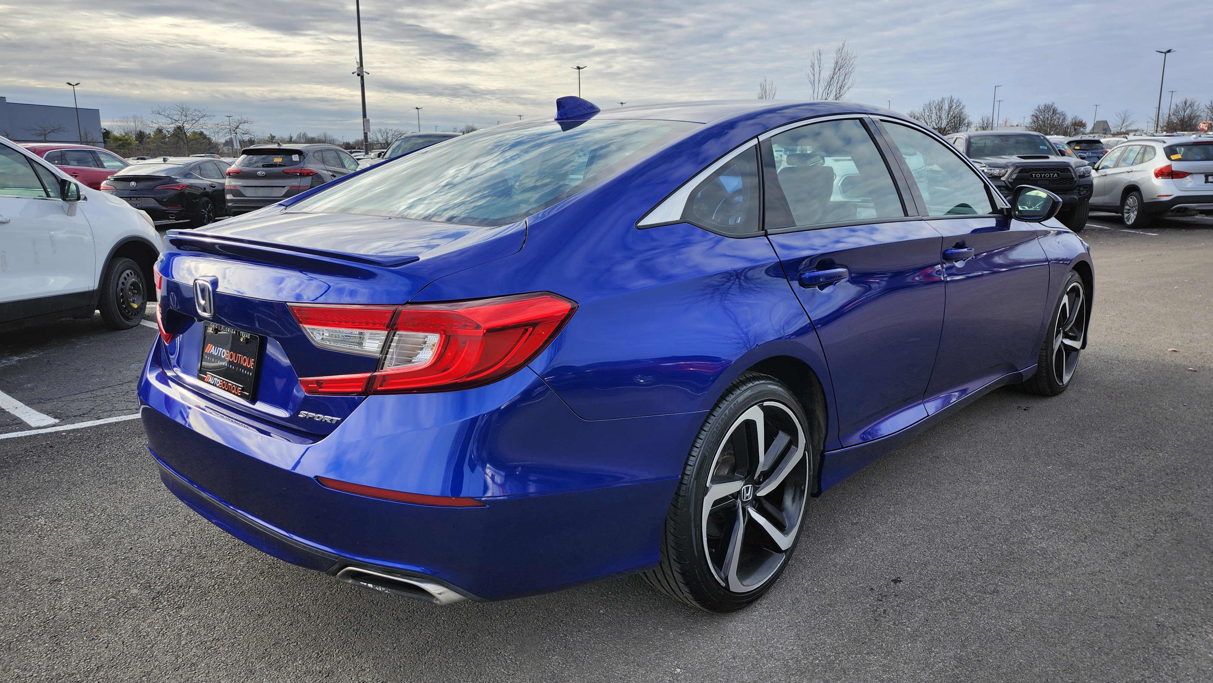 Used 2018 Honda Accord Sport image 16