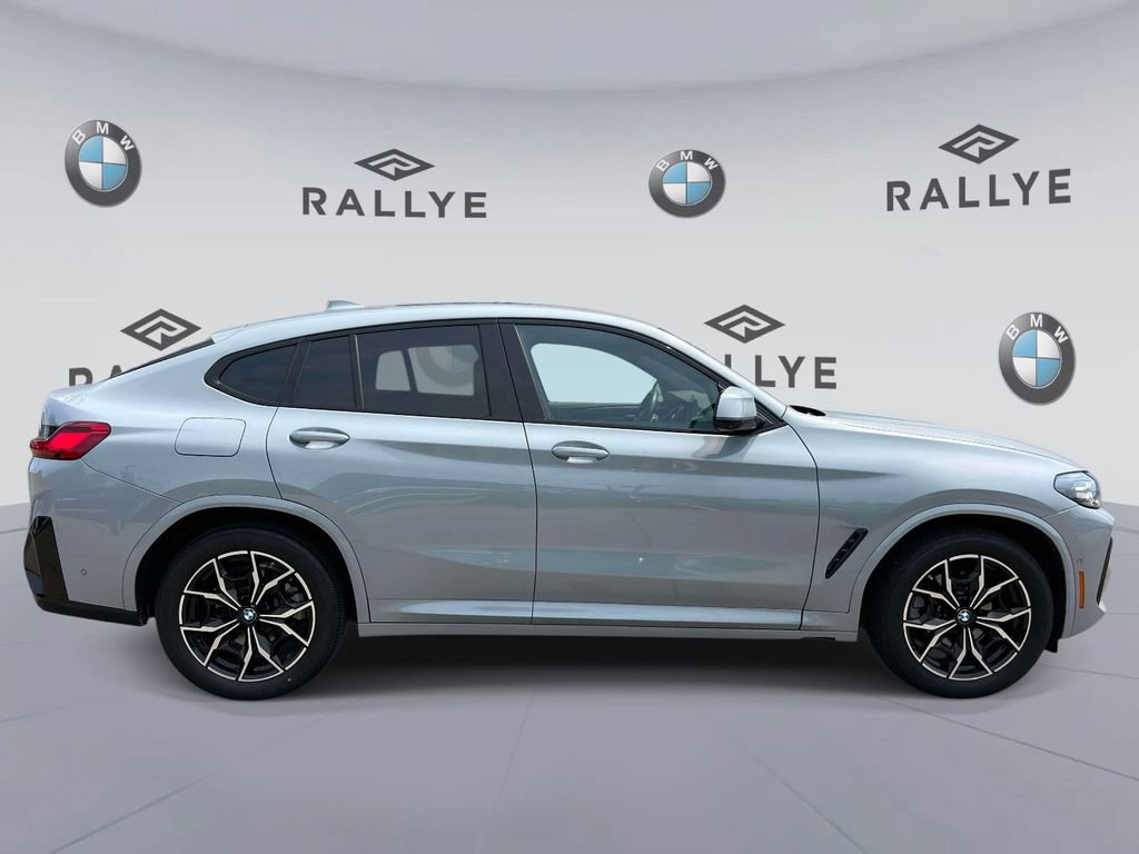 Used 2023 BMW X4 xDrive30i w/ M Sport Package AWD/4WD image 4
