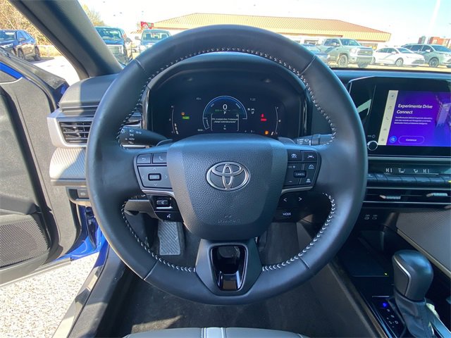 Used 2025 Toyota Camry XSE image 22