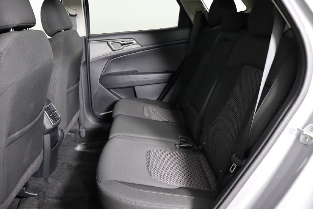 Used 2023 Kia Sportage LX FWD image 16