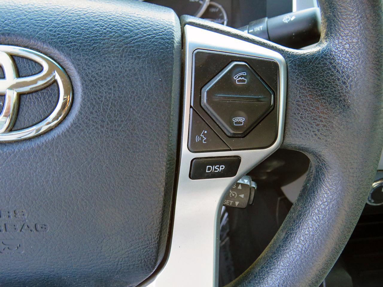 Used 2014 Toyota Tundra SR5 w/ SR5 Upgrade Package image 26