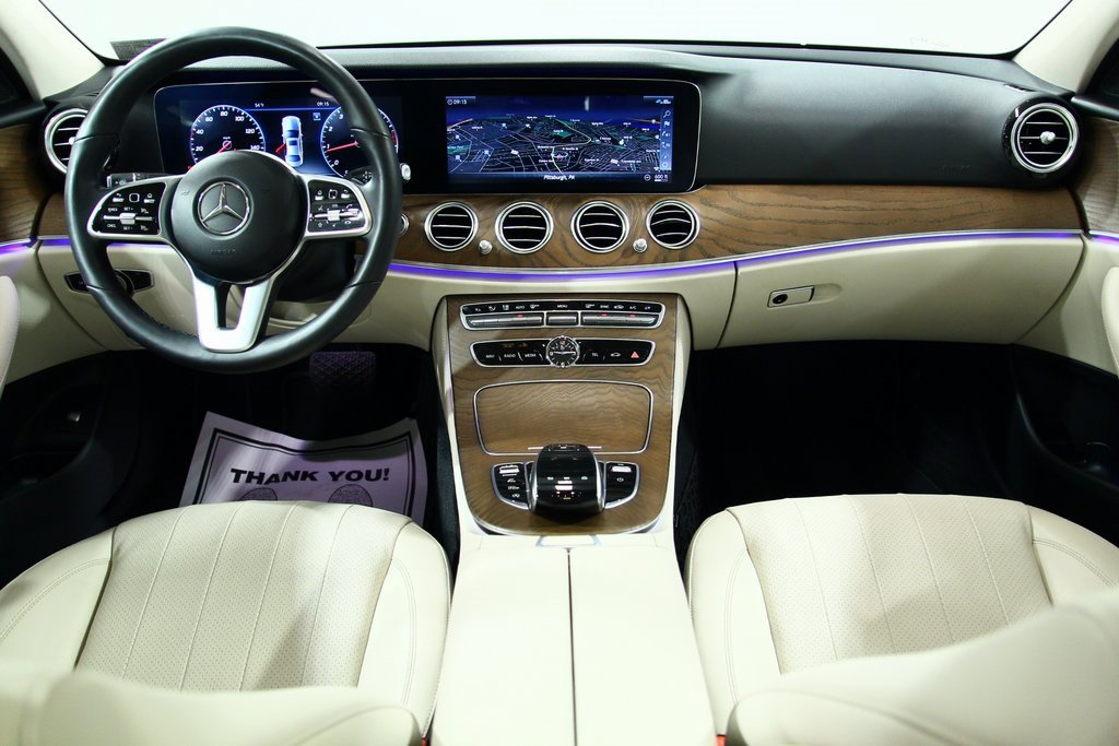 Used 2020 Mercedes-Benz E 350 4MATIC Sedan image 4