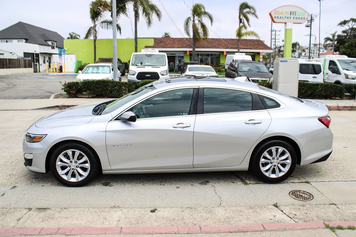 Used 2020 Chevrolet Malibu LT FWD image 2