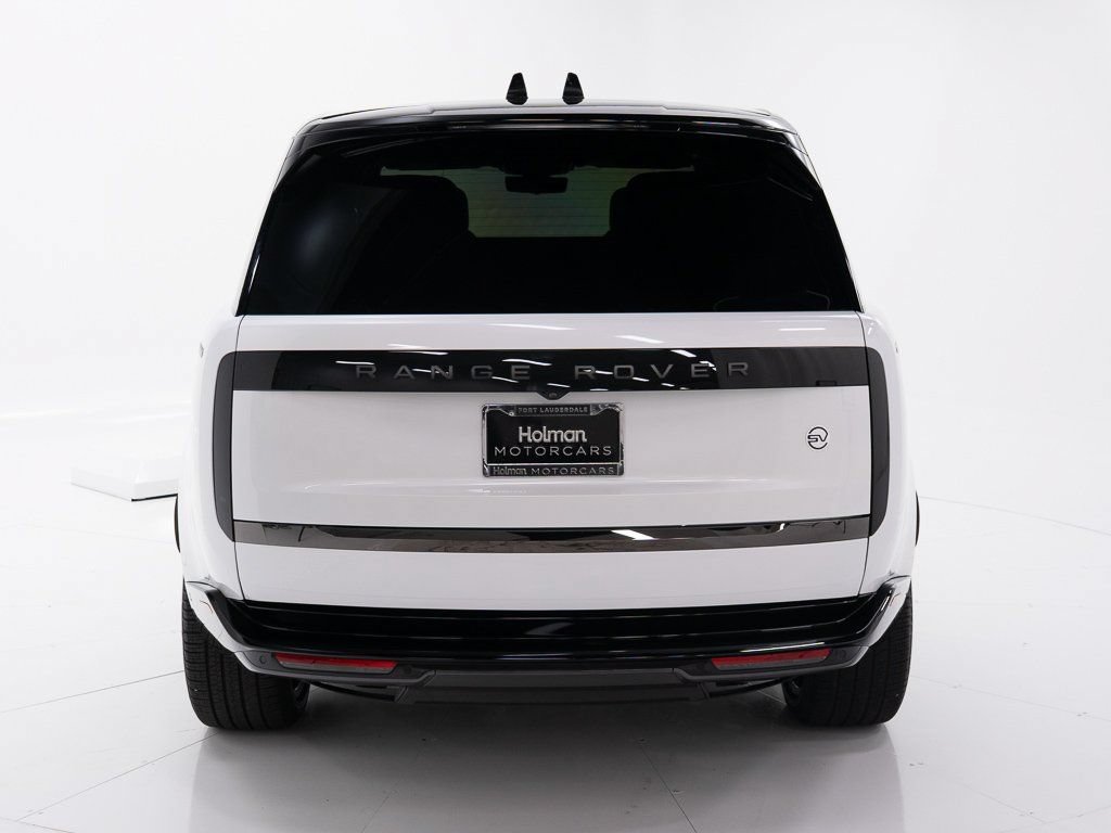 Used 2023 Land Rover Range Rover SV AWD/4WD image 4