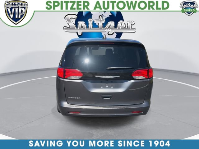 Used 2023 Chrysler Voyager LX image 8
