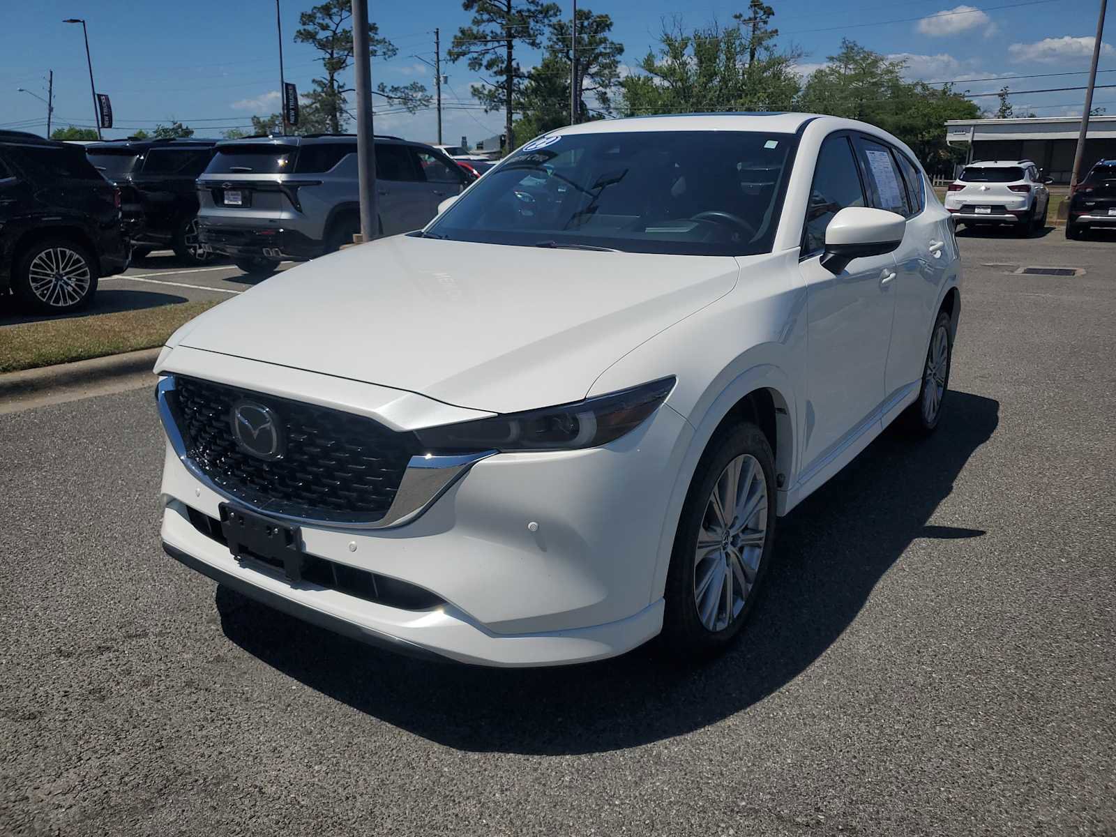 Used 2022 MAZDA CX-5 Signature image 1