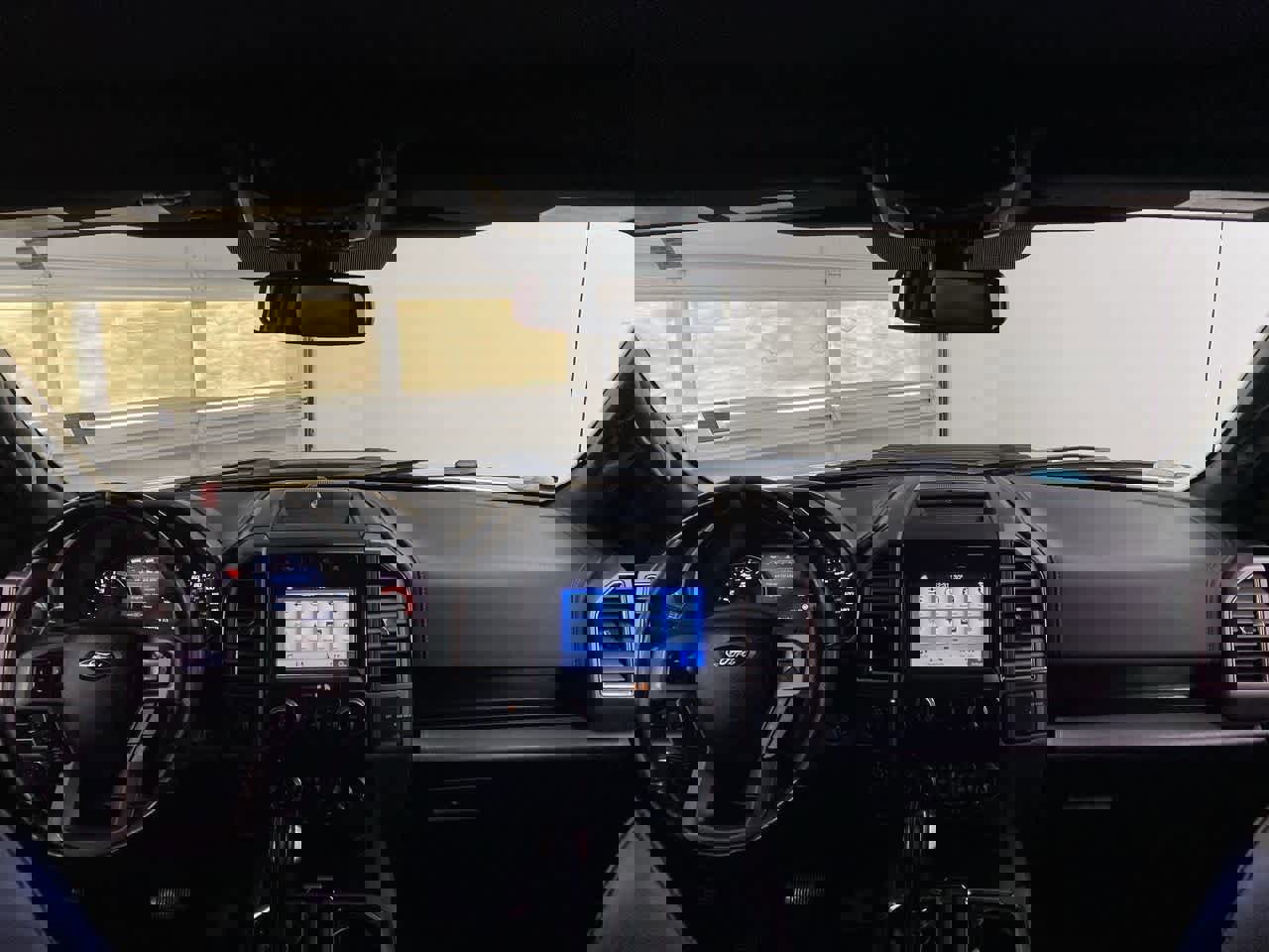 Used 2018 Ford F150 Raptor w/ Equipment Group 802A Luxury image 12