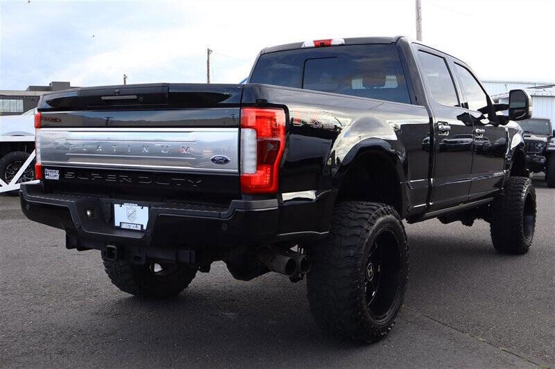 Used 2017 Ford F350 Platinum w/ Platinum Ultimate Package image 5