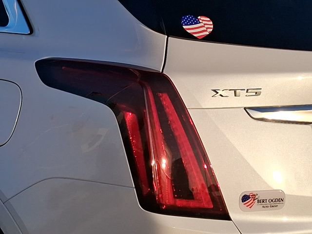 New 2026 Cadillac XT5 Luxury w/ LPO, Premium Carpet Package image 8
