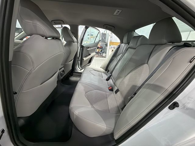 Used 2023 Toyota Camry XSE image 11