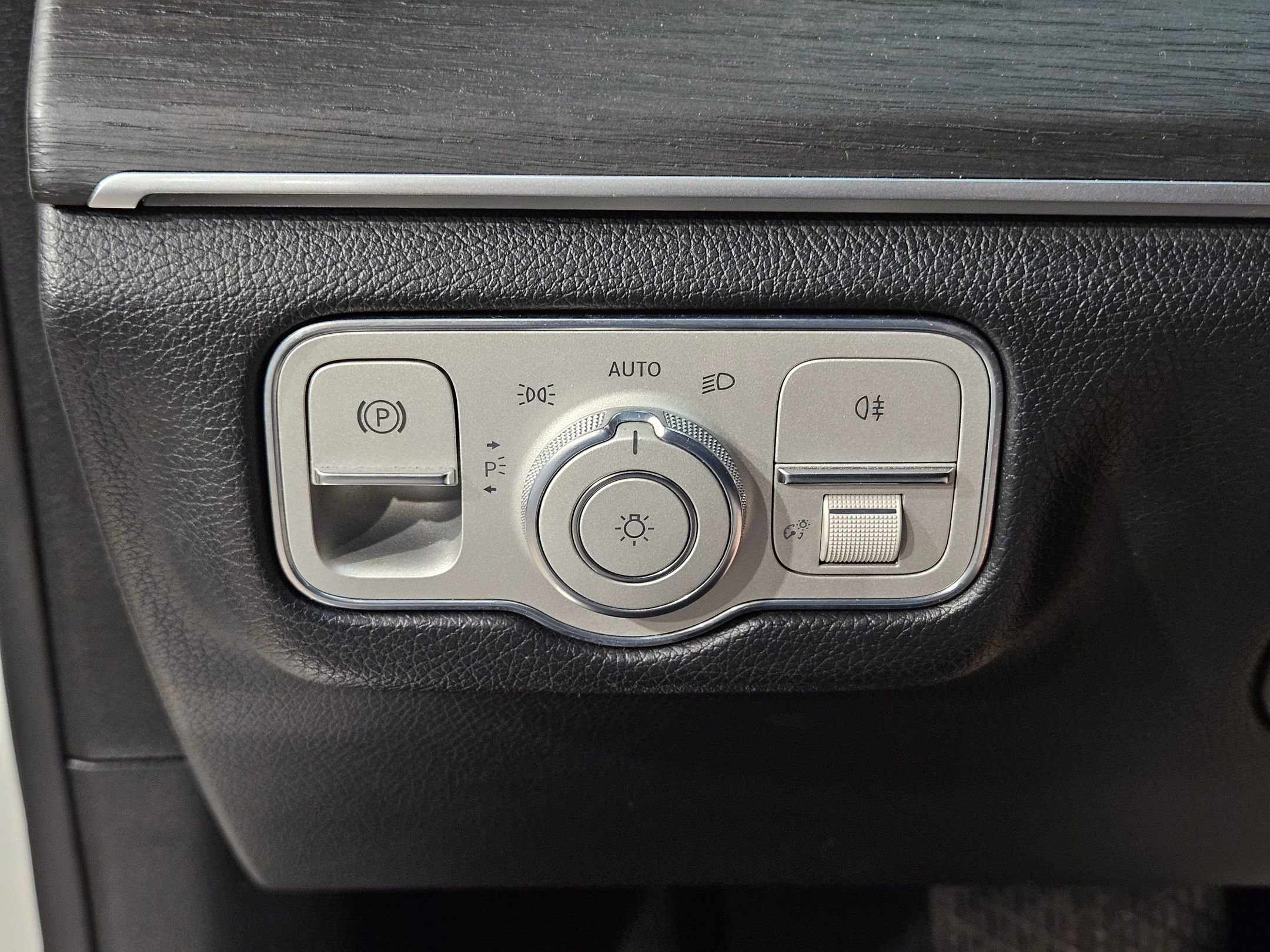 Used 2020 Mercedes-Benz GLE 350 image 26