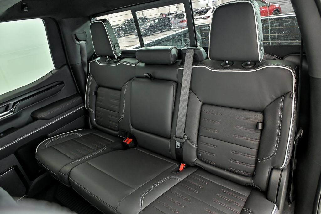 New 2026 GMC Sierra 1500 AT4X w/ LPO, Black Badging Package AWD/4WD image 13