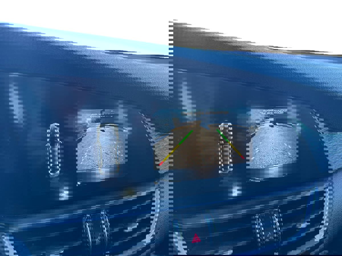 Used 2020 Alfa Romeo Giulia image 13