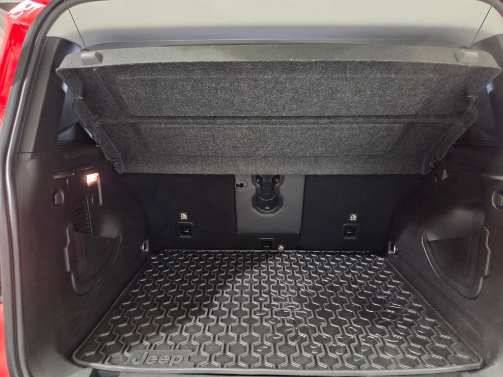 Certified 2021 Jeep Renegade Limited w/ Luxury Group II image 21