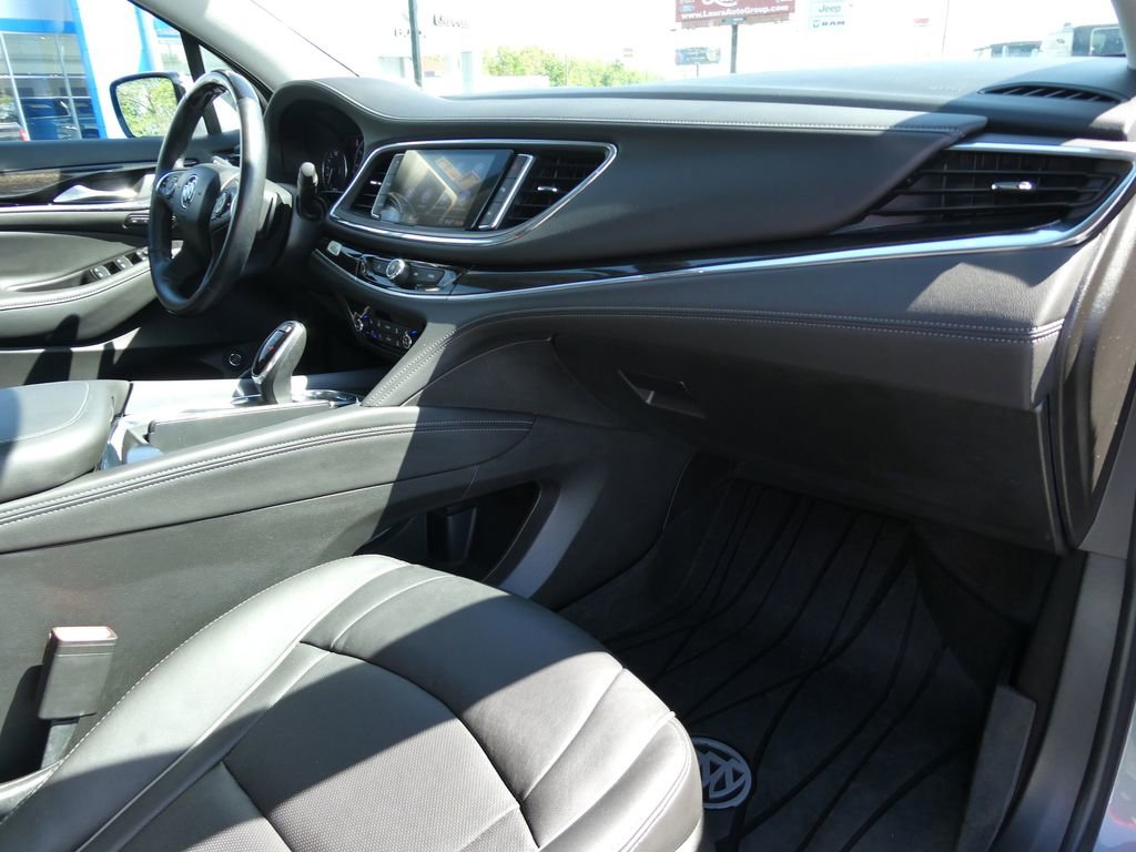Certified 2021 Buick Enclave Avenir w/ Avenir Technology Package image 15