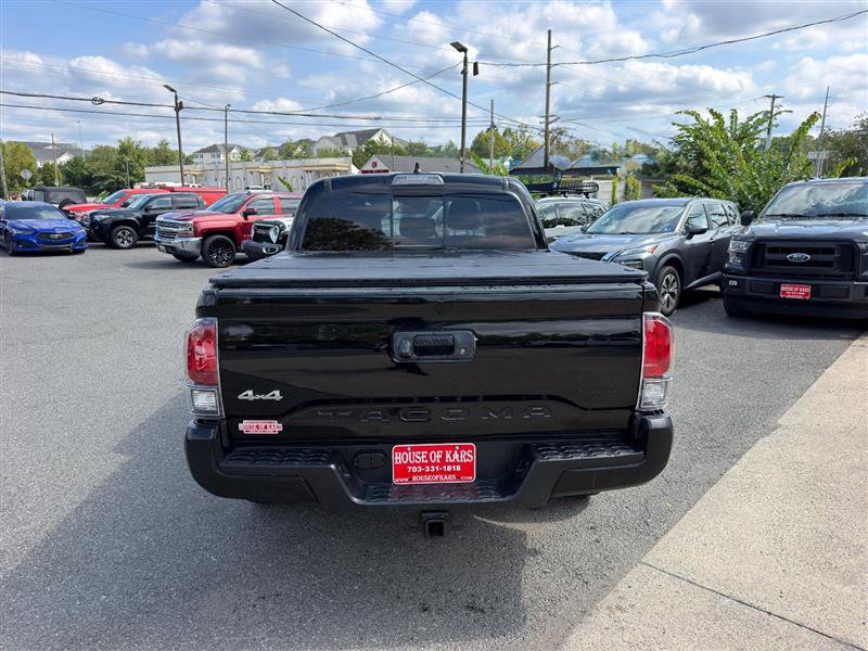 Used 2023 Toyota Tacoma SR5 AWD/4WD image 3