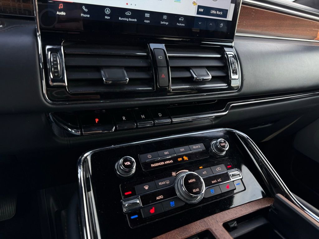 Used 2022 Lincoln Navigator Black Label AWD/4WD image 13