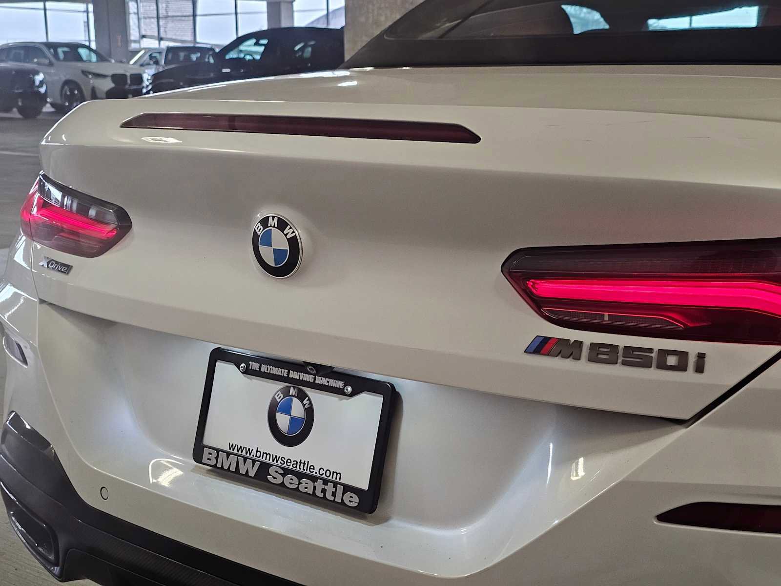 Used 2019 BMW M850i xDrive M850i xDrive w/ M Carbon Exterior Package image 7