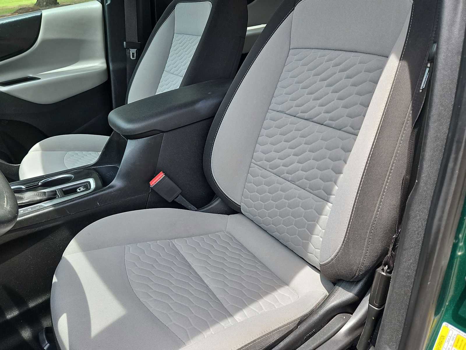 Used 2018 Chevrolet Equinox LS FWD image 17