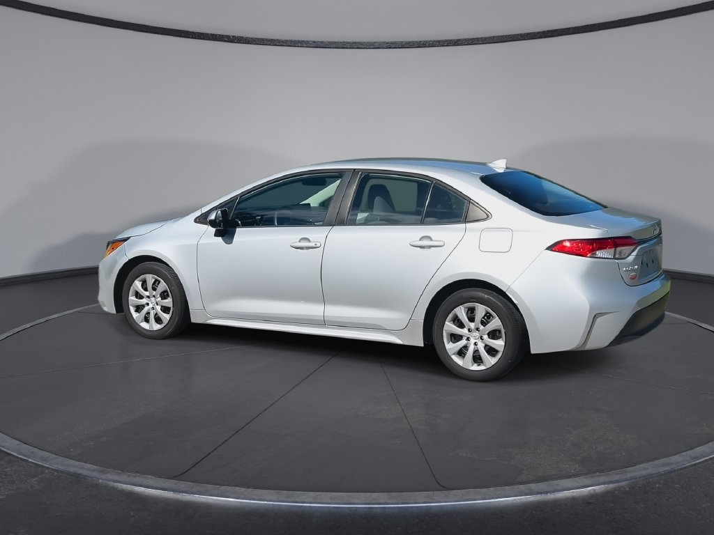 Used 2024 Toyota Corolla LE FWD image 6