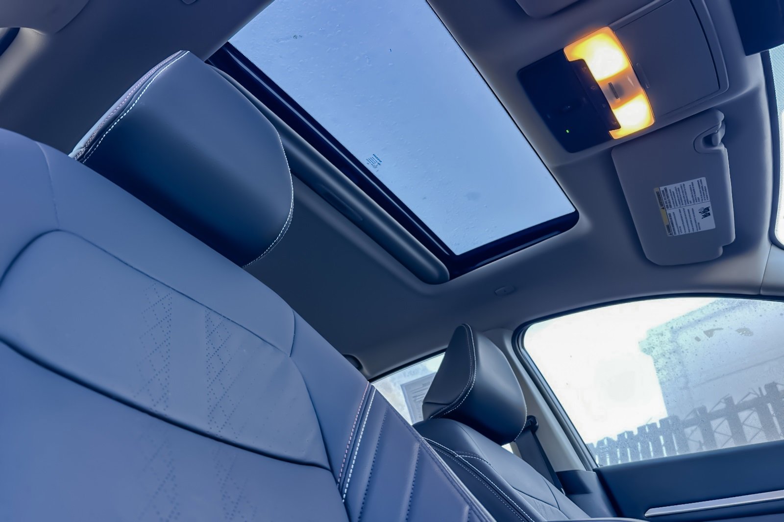 Used 2024 Nissan Altima 2.0 SR image 12