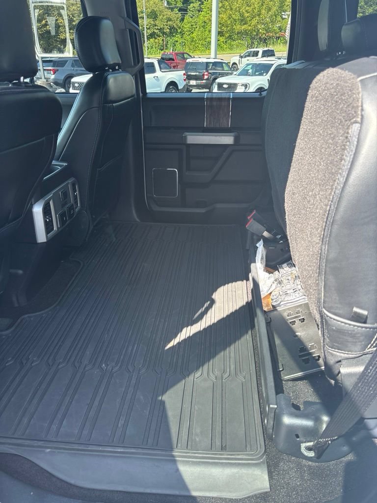 Used 2019 Ford F150 Lariat w/ Equipment Group 502A Luxury AWD/4WD image 31
