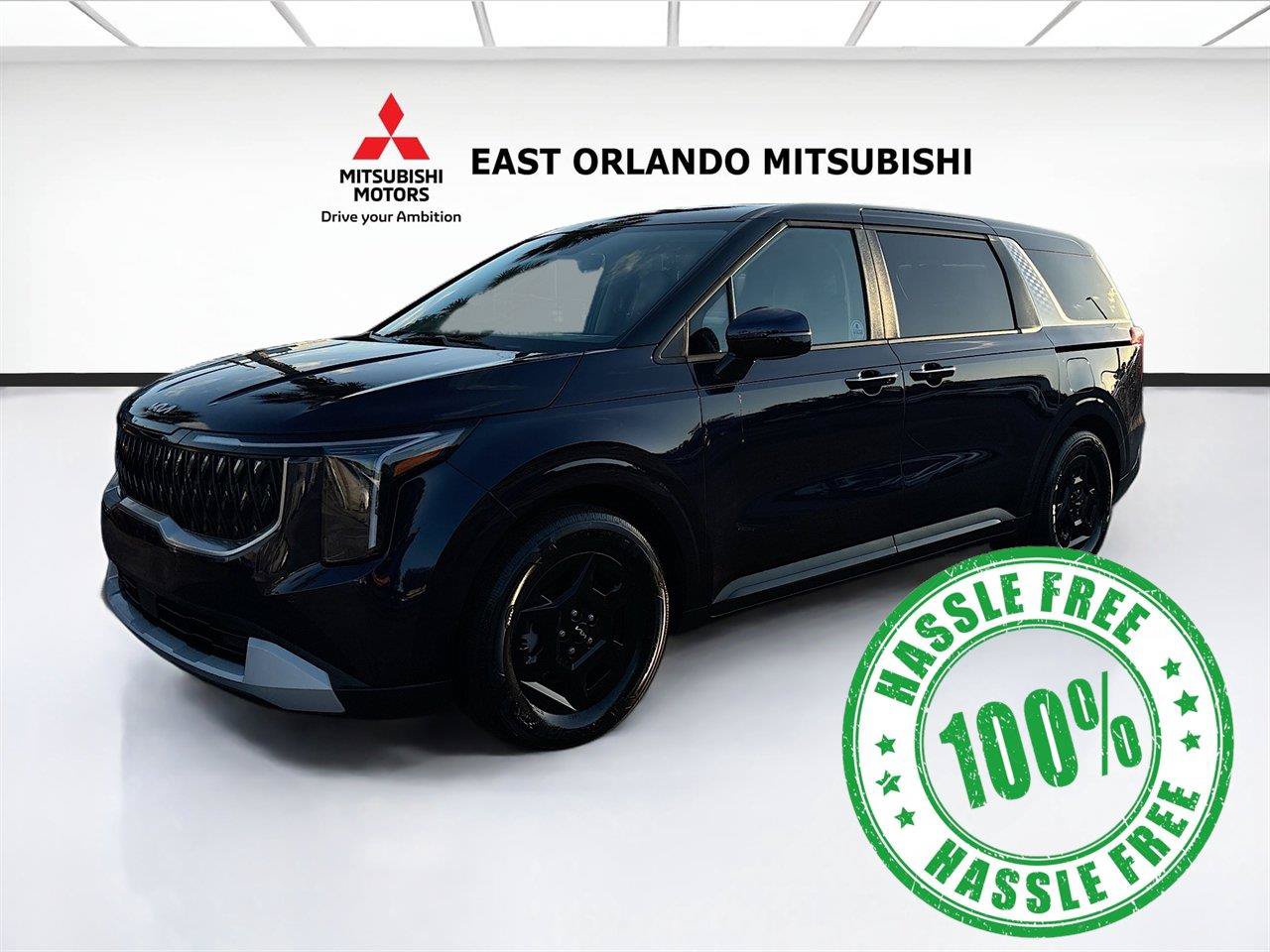 Used 2025 Kia Carnival FWD image 3