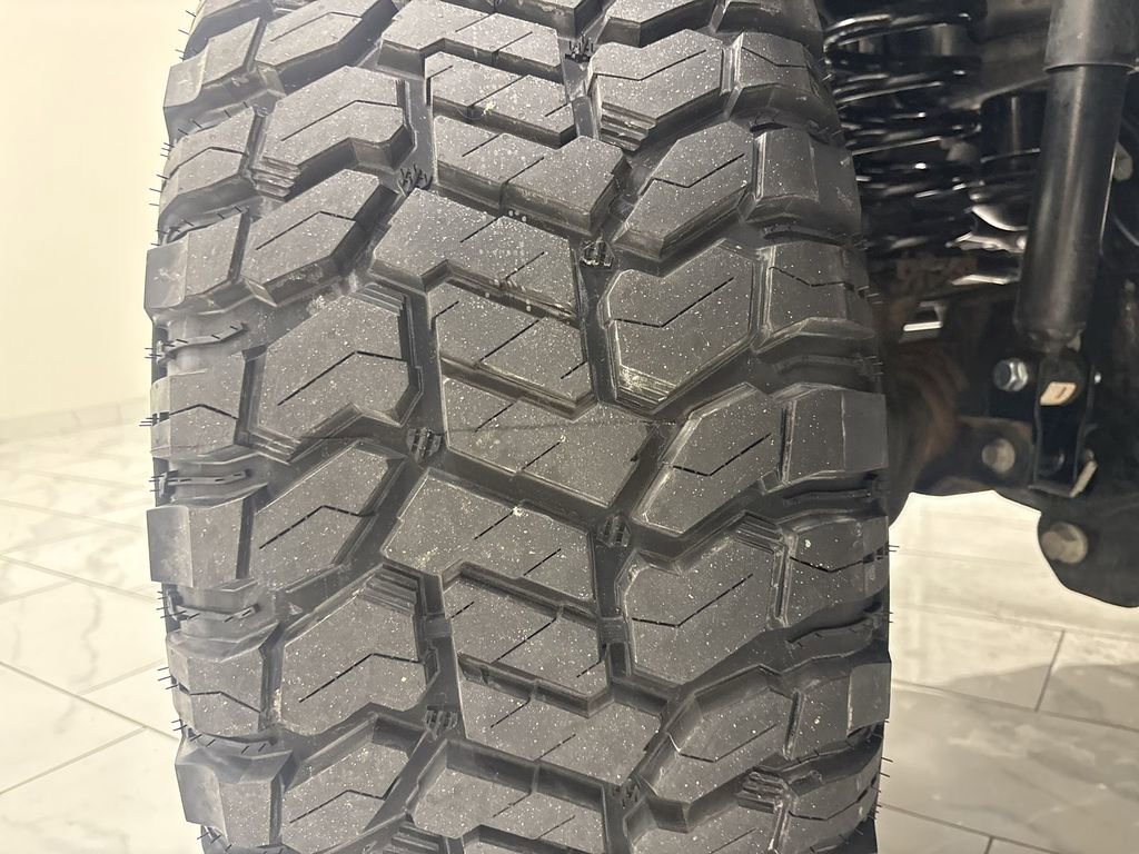 Used 2022 Ford F250 Platinum w/ FX4 Off-Road Package AWD/4WD image 37