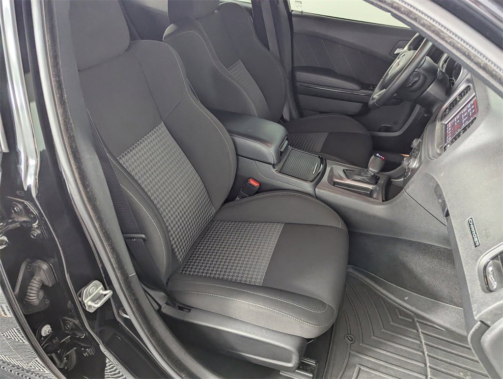 Used 2023 Dodge Charger GT w/ Blacktop Package image 35