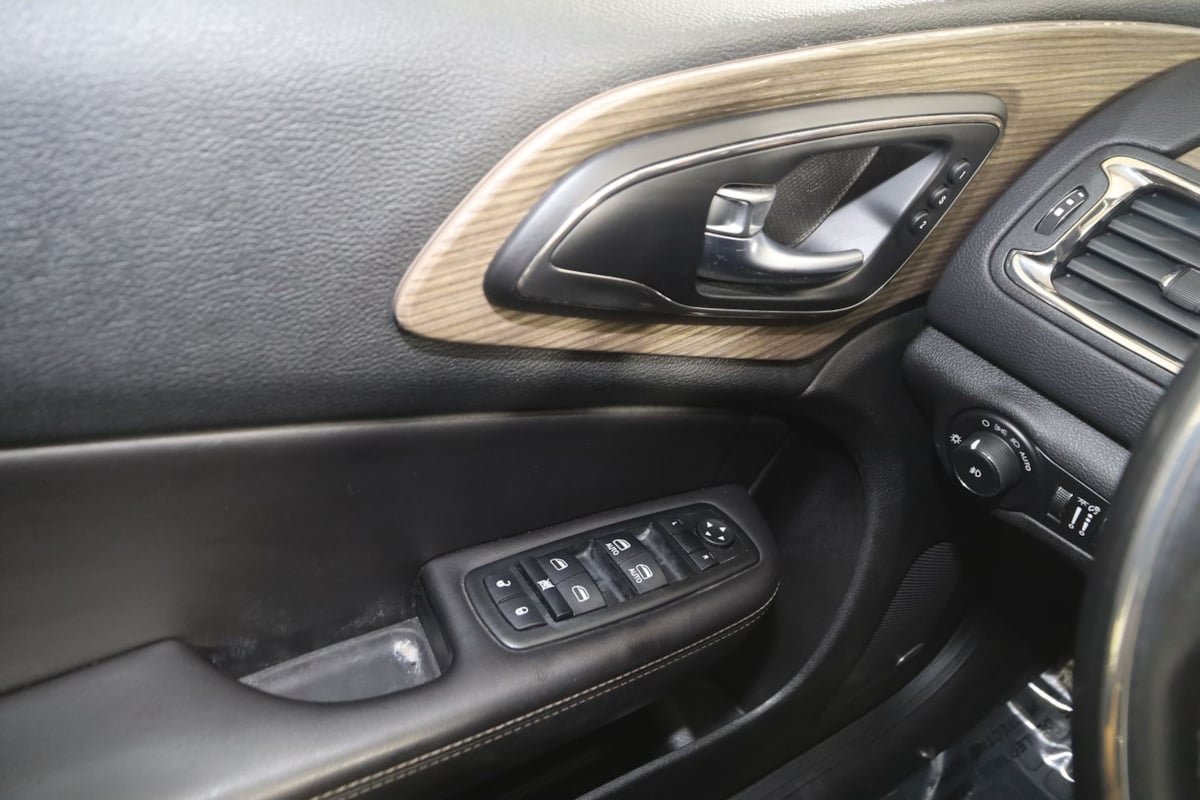 Used 2015 Chrysler 200 C w/ Navigation & Sound Group I AWD/4WD image 28