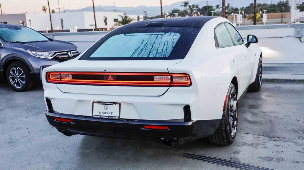 New 2026 Dodge Charger R/T w/ Blacktop Package AWD/4WD image 9