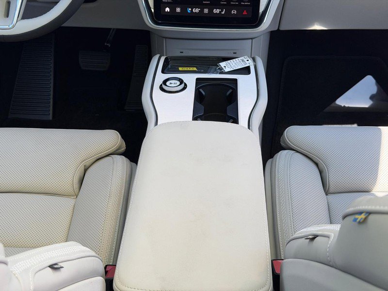 New 2026 Volvo EX90 Ultra AWD/4WD image 8