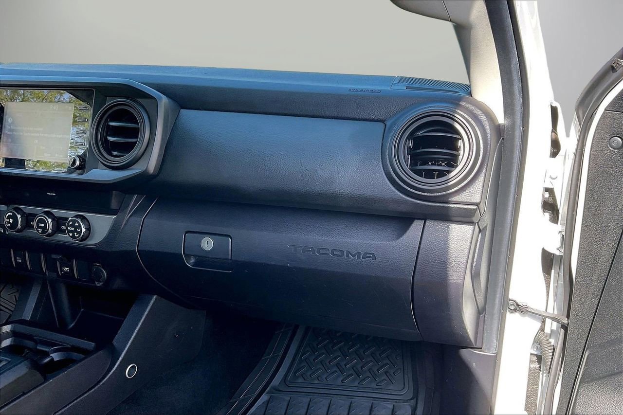 Used 2022 Toyota Tacoma SR RWD image 20