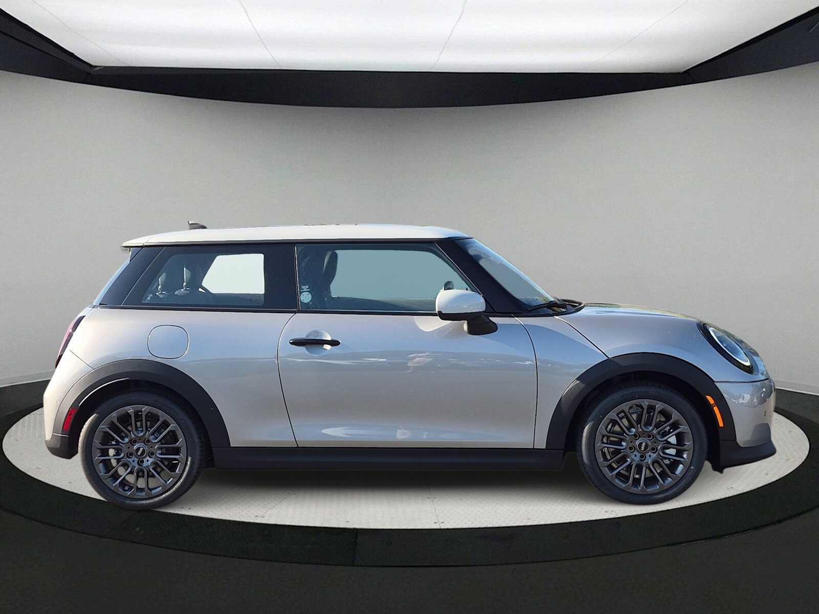 New 2027 MINI Cooper 2-Door Hardtop FWD image 9