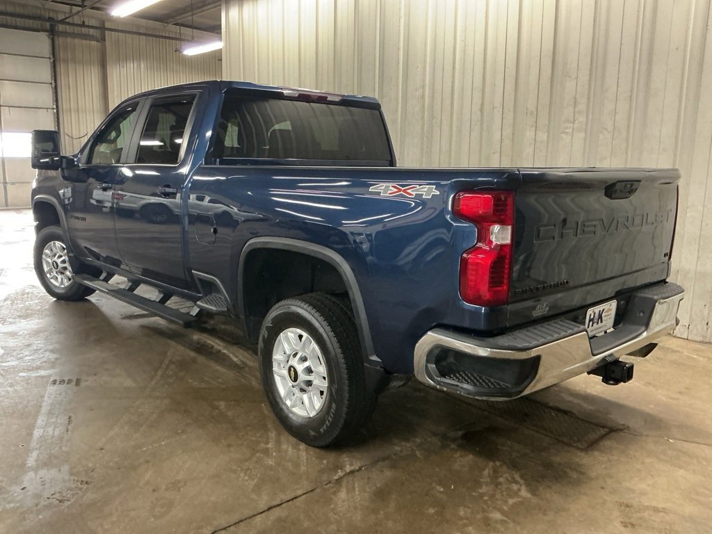 Used 2021 Chevrolet Silverado 2500 LT w/ Convenience Package image 5