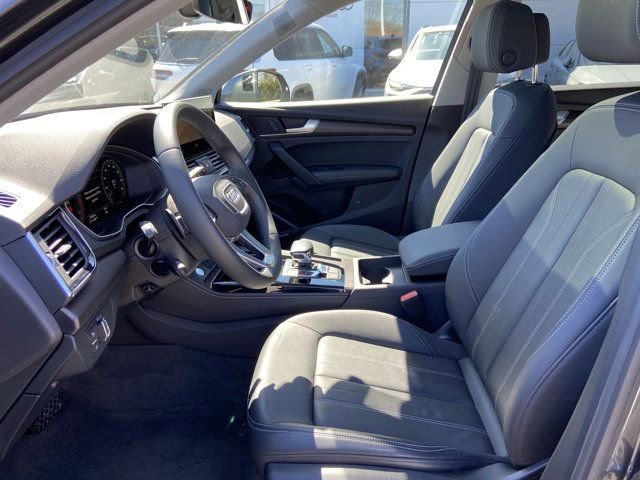 Used 2023 Audi Q5 2.0T Premium Plus w/ Premium Plus Package AWD/4WD image 23