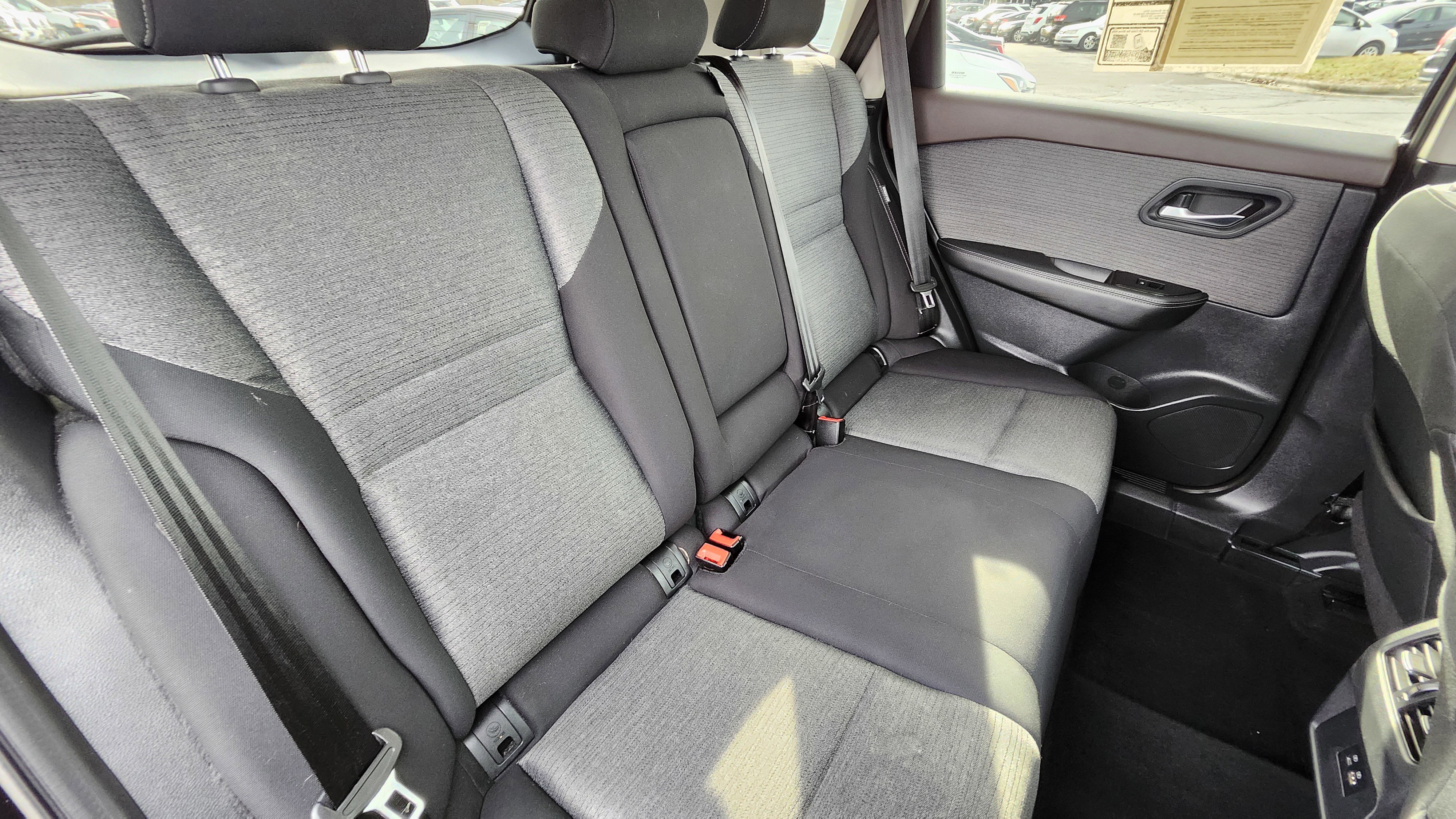 Used 2021 Nissan Rogue SV image 20