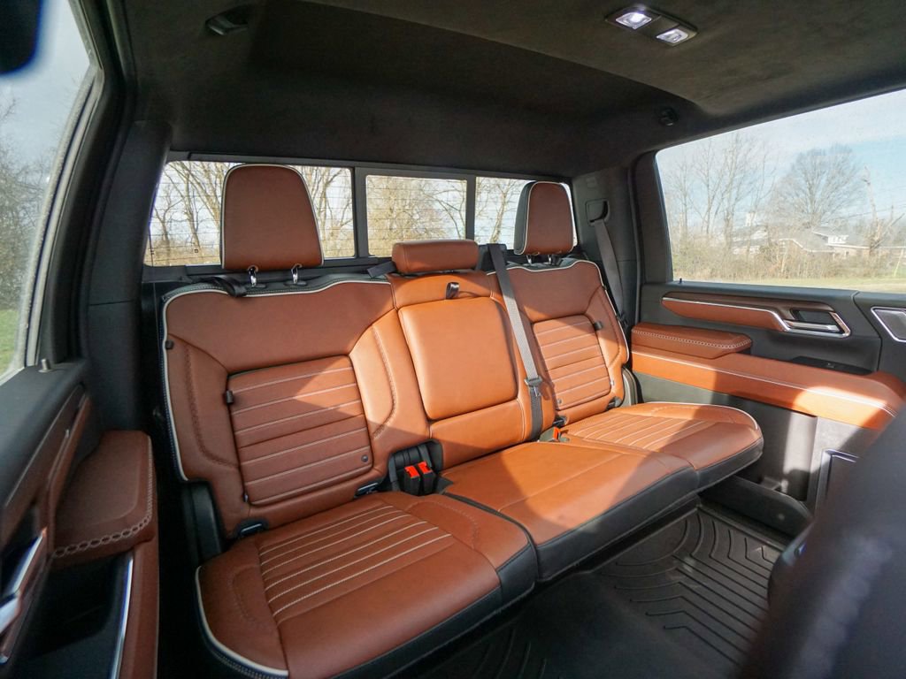 Used 2024 GMC Sierra 2500 Denali Ultimate image 37