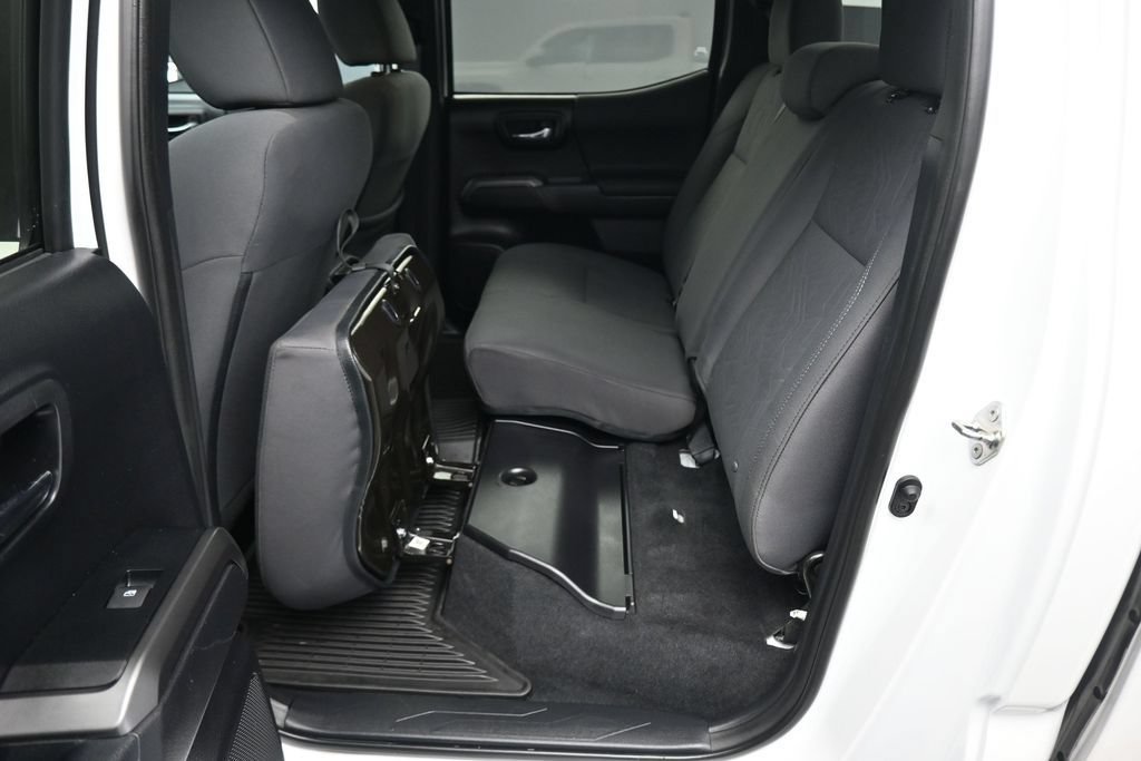 Used 2019 Toyota Tacoma TRD Off-Road AWD/4WD image 34