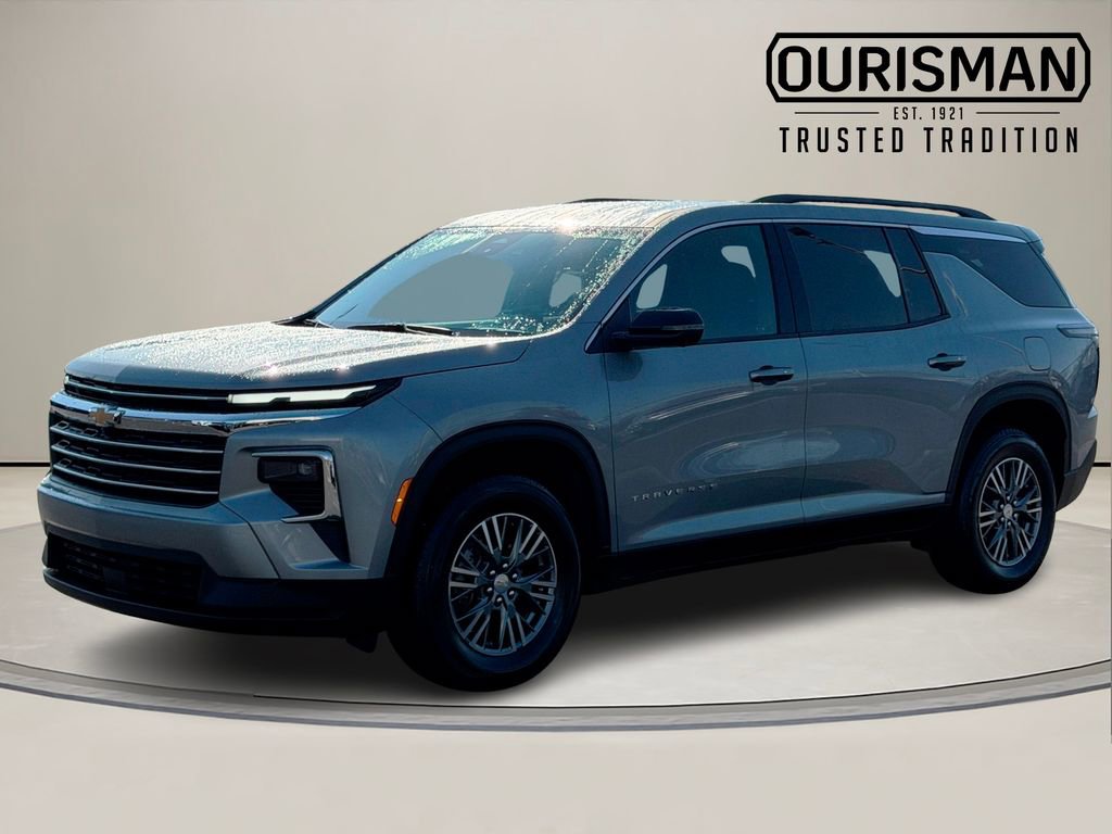 Used 2024 Chevrolet Traverse LT image 2