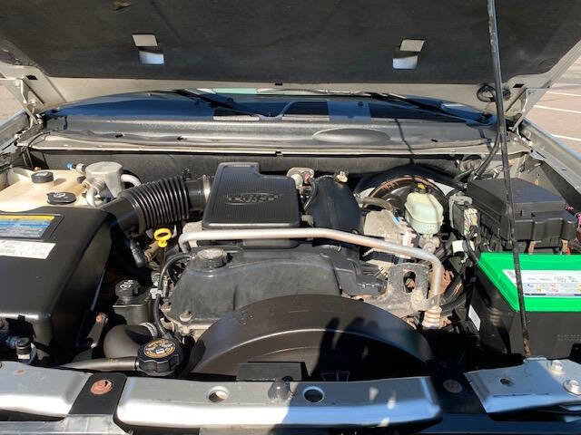 Used 2004 Chevrolet TrailBlazer LS w/ LS Preferred Equipment Group image 3