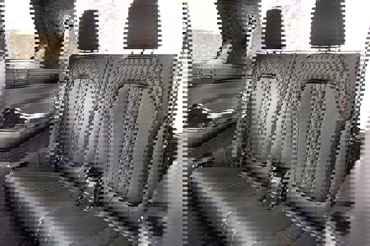 Used 2019 BMW X7 xDrive50i w/ Dynamic Handling Package image 44